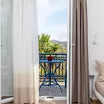 Hotel Arhontiko Naxos City