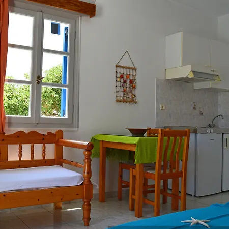 Otel Arhontiko Naxos City